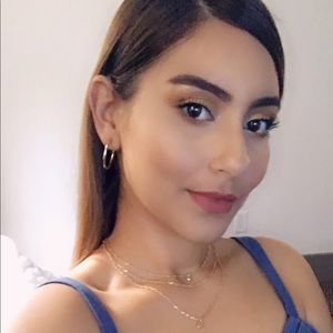 Meet your Posher, Consuelo